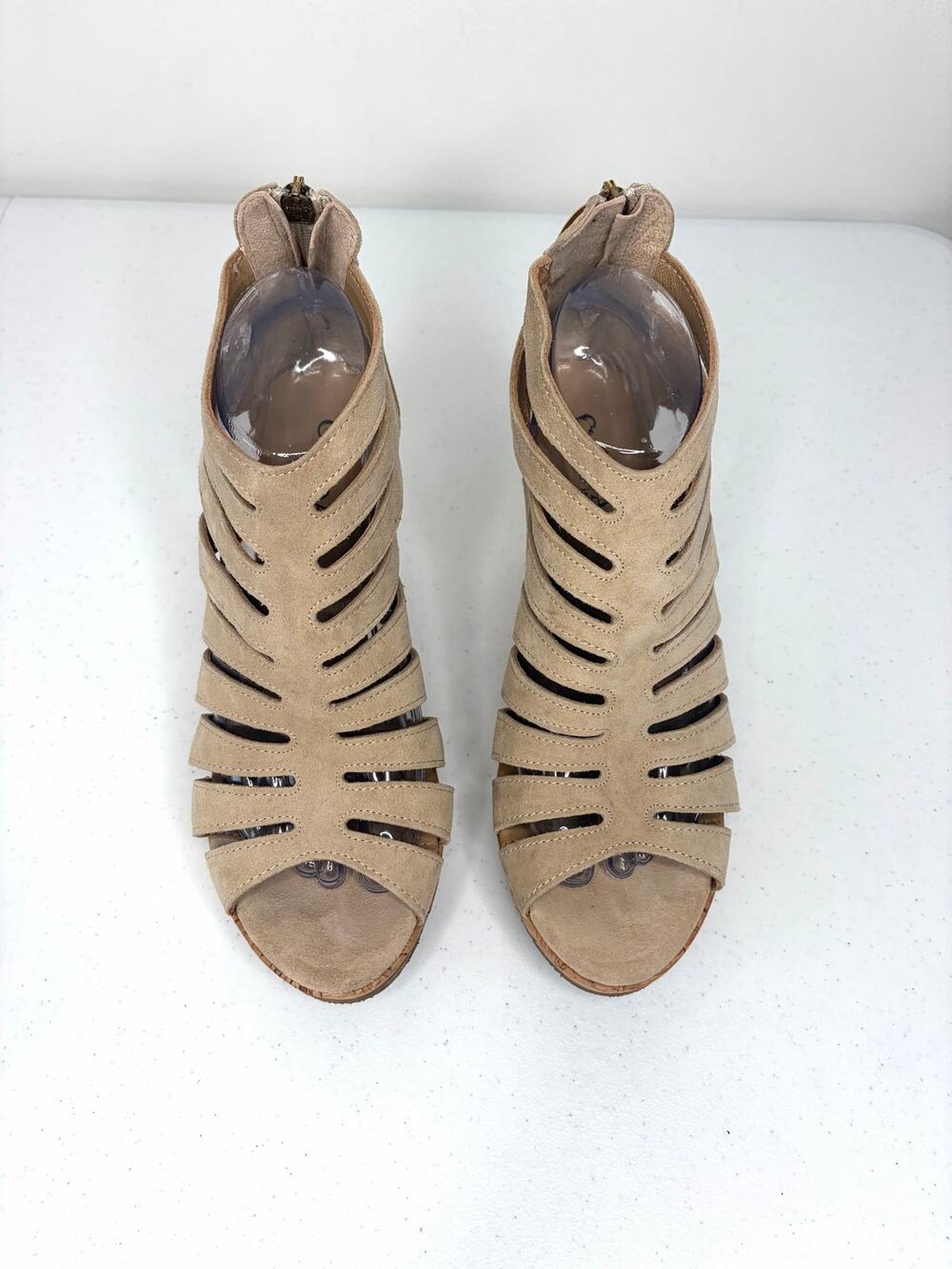 Cordani Electra Caged Wedge Sandal EU39 Beige Suede Back Zipper Boho Chic Resort